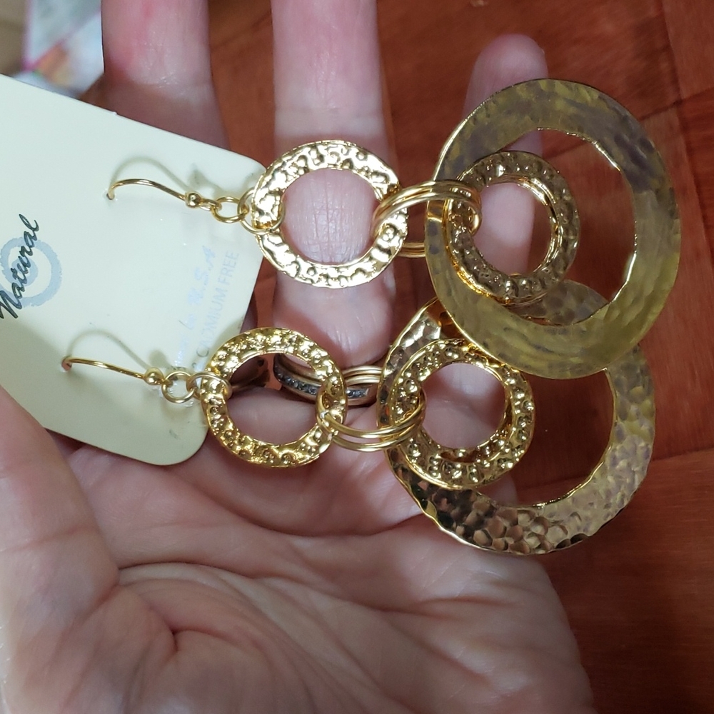 Natural Golden Circles Earrings - Picture 2 of 4